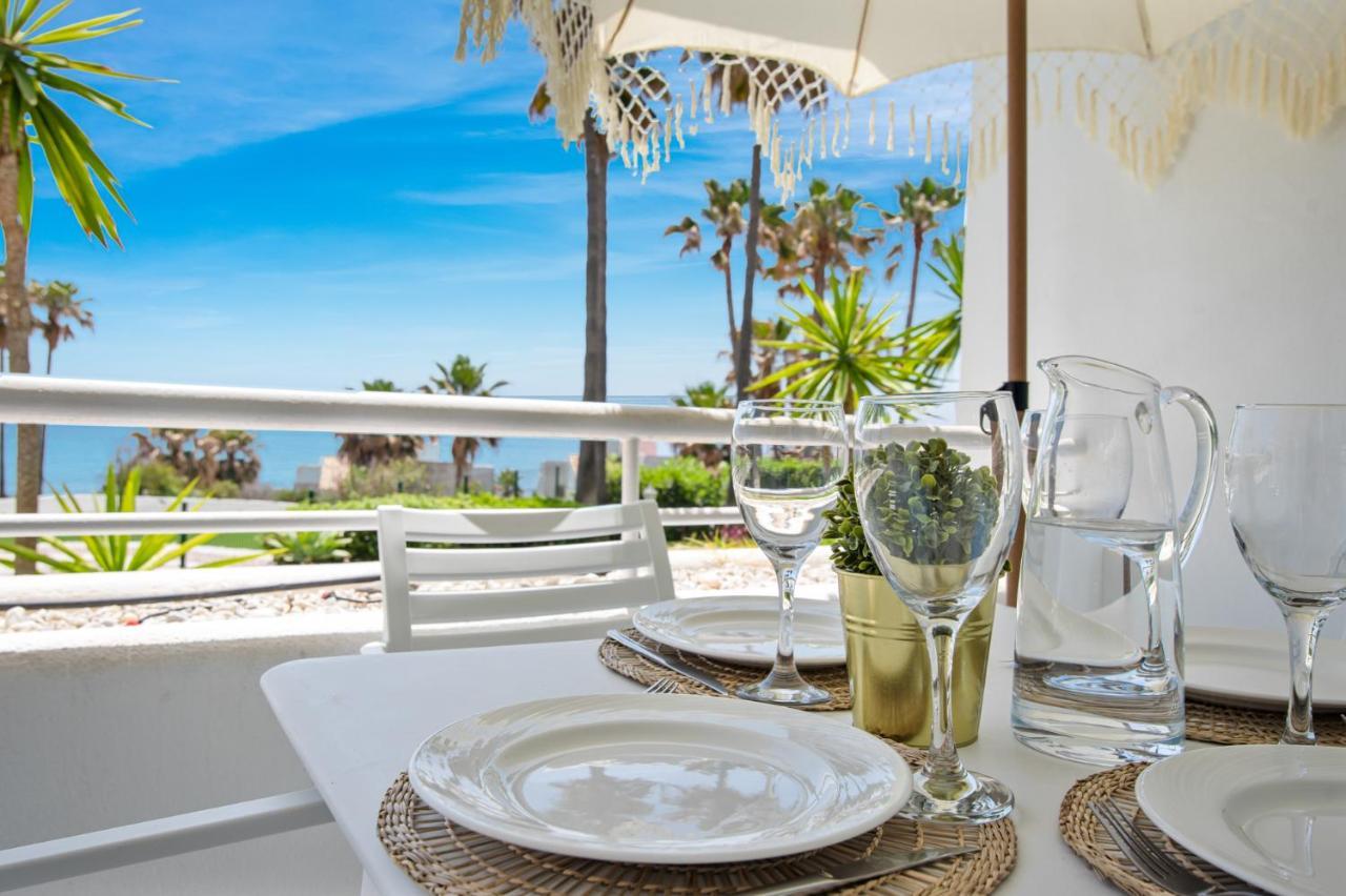 Frontline Beach Apartment Miraflores Sitio de Calahonda Exterior foto